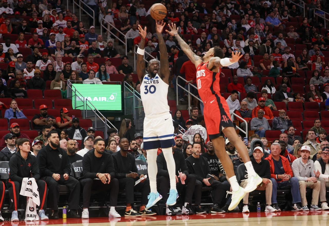 如意体育赛事-彻底抡冒烟！杜兰特狂砍39+4+7！硬刚戈贝尔，申京25+14六犯毕业