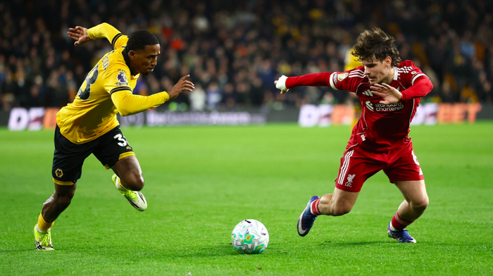 ruyi sports-2-1神剧情 超级冷门诞生：全场仅4射 垫底队94分钟绝杀10.4亿豪门|利物浦|狼队|射门|阿斯顿维拉|西汉姆联_新浪体育_新浪新闻