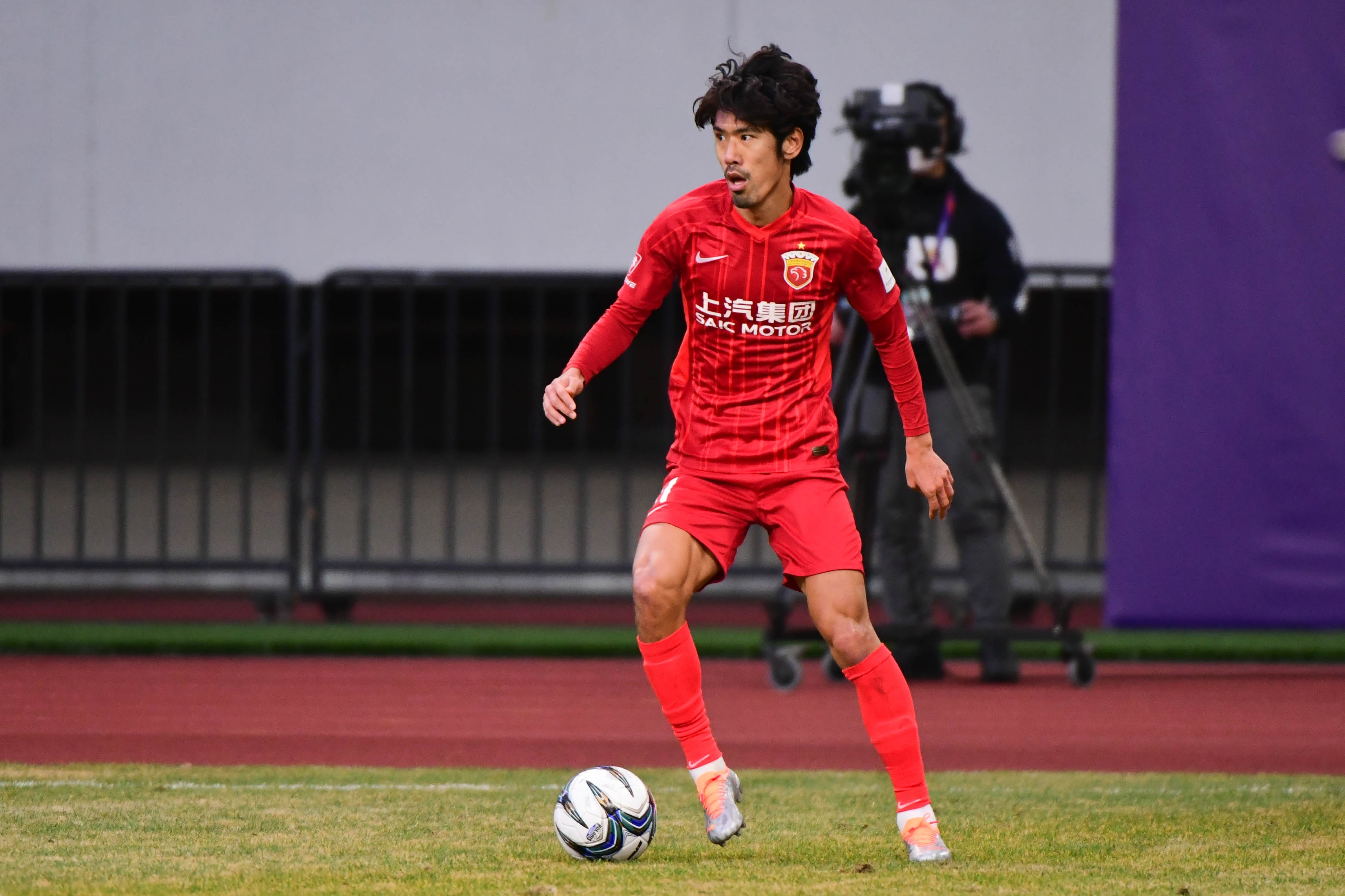 如意体育app-吕文君谈退役：真要踢也还能踢，但海港愿在青训岗位培养年轻教练