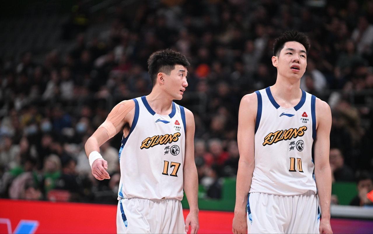 如意体育app-得不偿失！北控23分输广厦，朱松玮反击摔到腰，胡金秋狂砍22+7